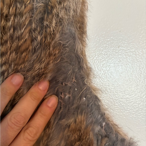 525 America Luxe Rabbit Fur Vest - Picture 7 of 7